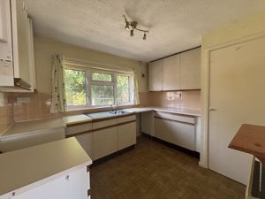 Kitchen Breakfast Room- click for photo gallery